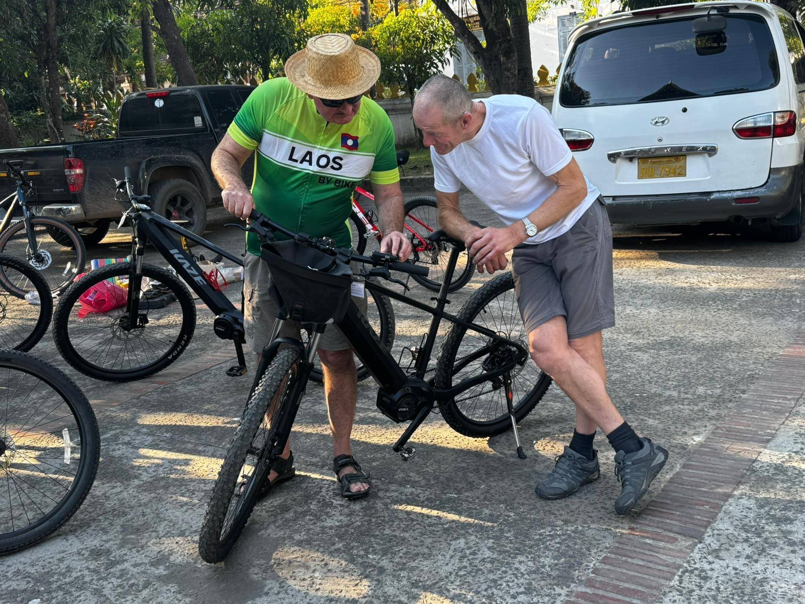 Cycling Saigon to Vientiane Tour 17 Days